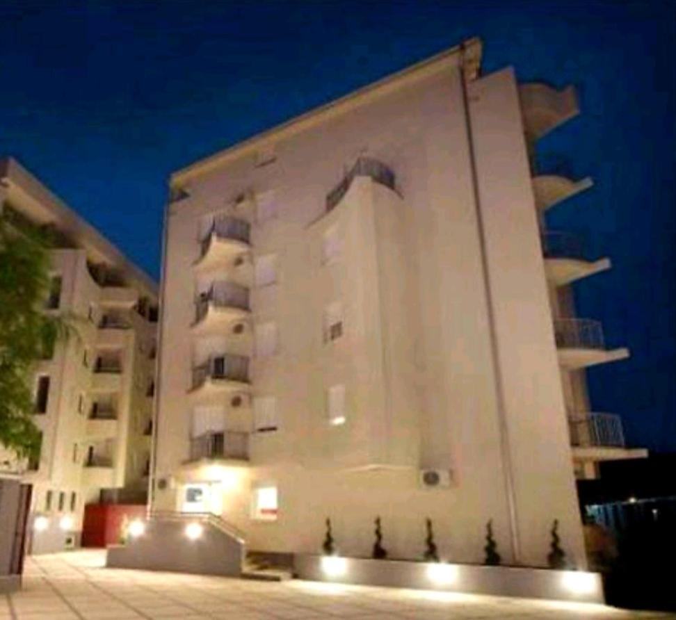 Royalwings Apartman Ягодина Экстерьер фото